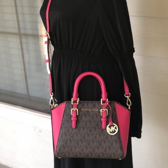 Michael Kors Handbags - Michael Kors Ciara Medium Messenger Satchel
